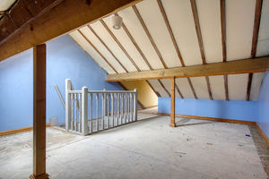 Loft Room- click for photo gallery